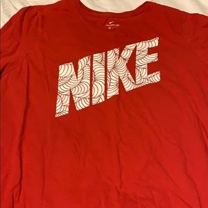 Nike tee